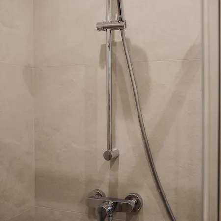 Dom Na Zadzielu - Z Balia Nad Jeziorem Zywieckim * Живец